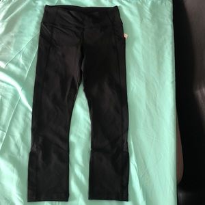 NWT Lululemon Women’s Pace Rival Crop 22” Leggings